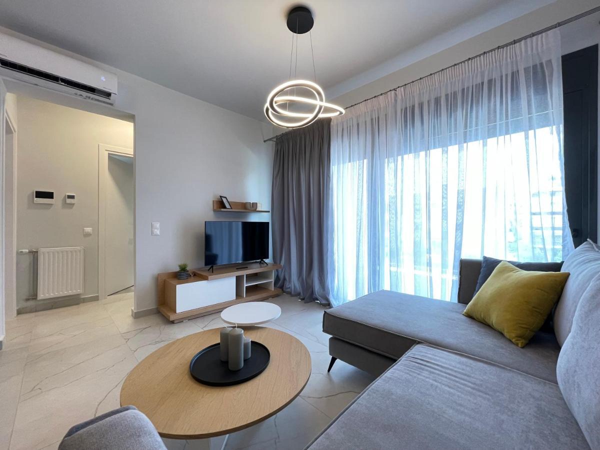 Urban Oasis In Ellinikon - Athenean Apartment