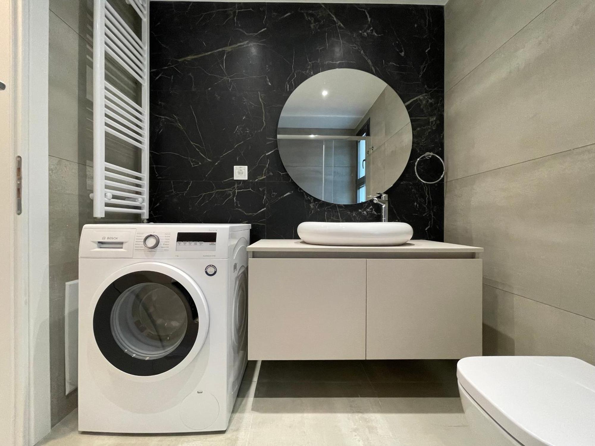 Urban Oasis In Ellinikon - Athenean Apartment